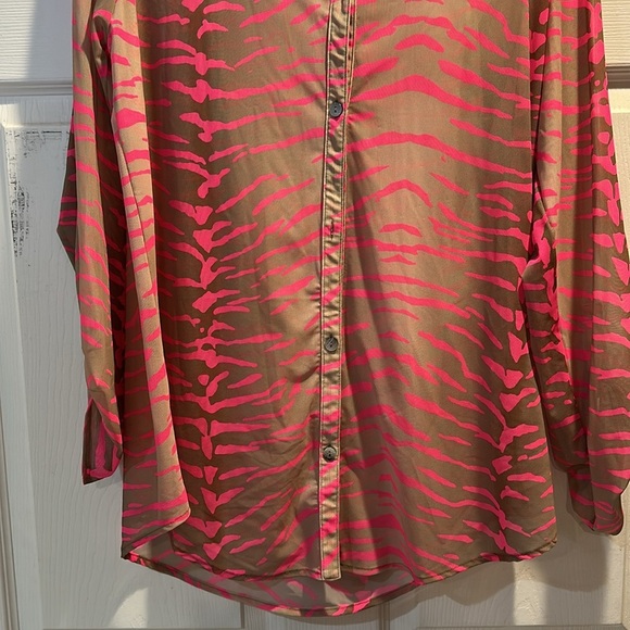 Beach Bunny Swimwear Neon Pink Tan Tiger Stripe Cover Up Shirt L Swim Beach - Picture 4 of 7